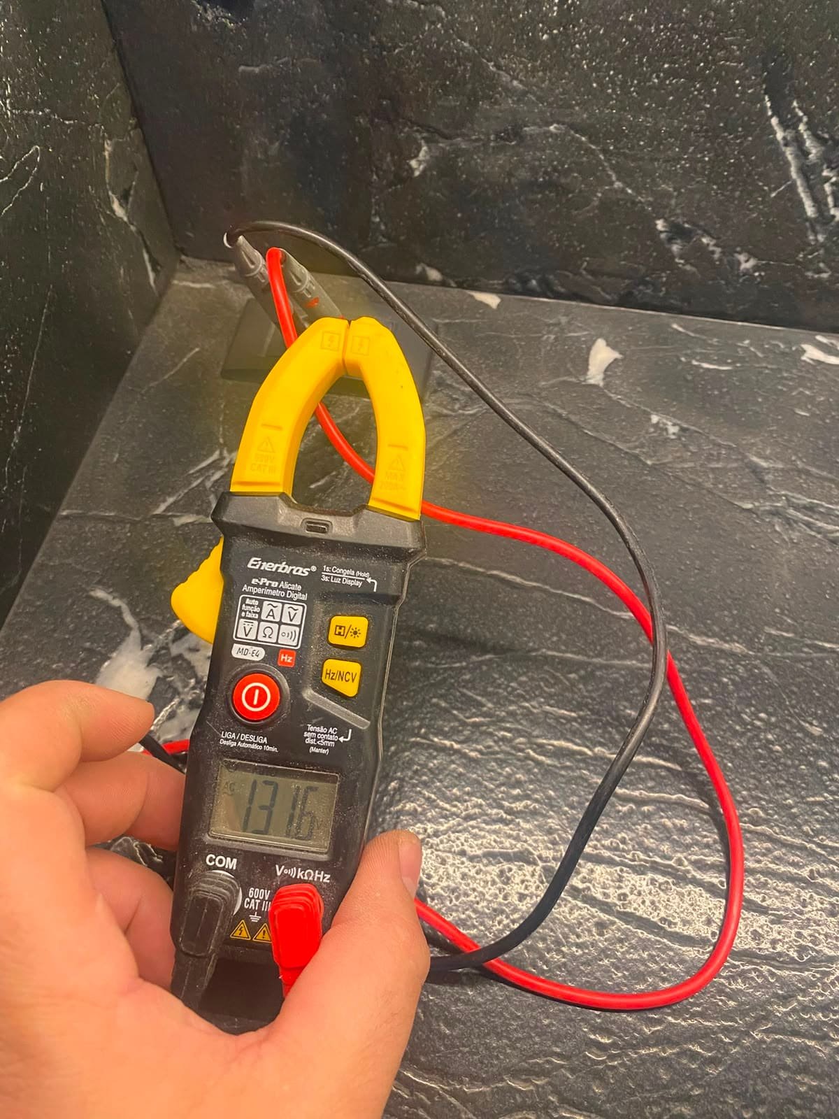 Diagnóstico realizado por eletricista 24h em Porto Alegre